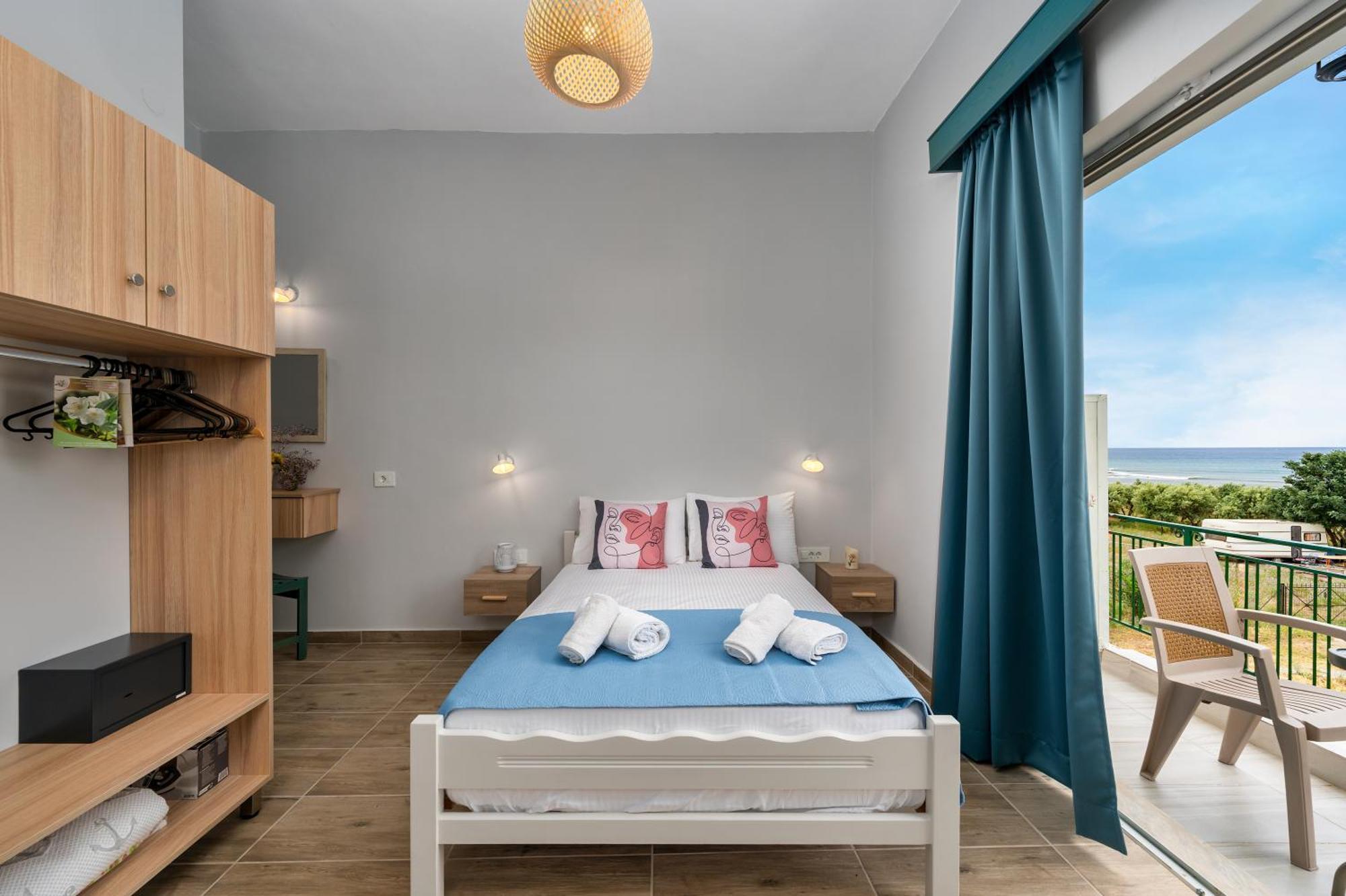 Laconia Domus - Plytra Ngoại thất bức ảnh